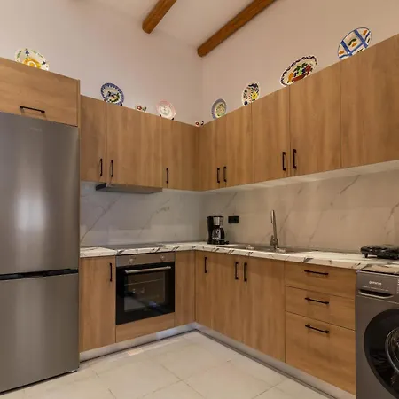 Antonis Traditional House * Afando