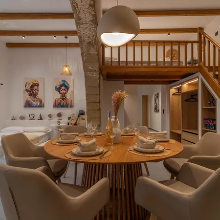 Antonis Traditional House 阿凡投