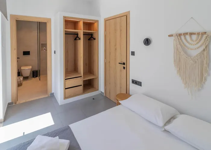 Antonis Traditional House *