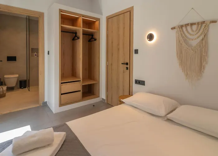 Antonis Traditional House