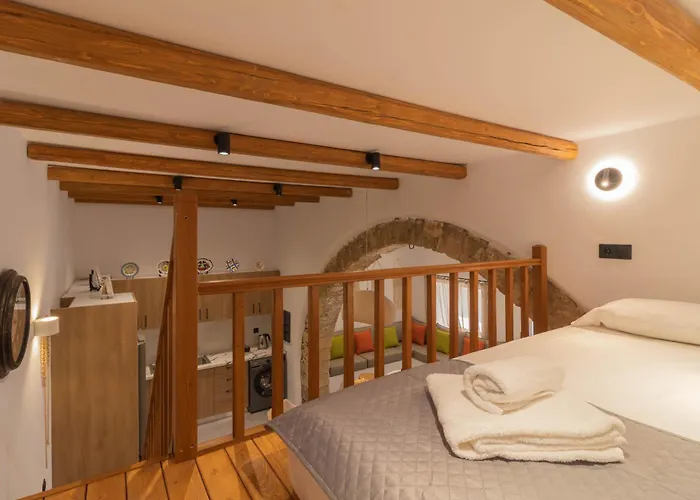 Antonis Traditional House