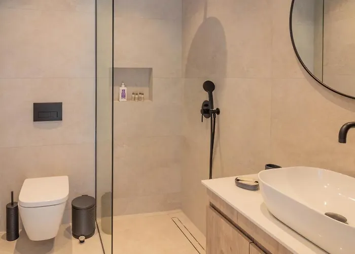 Antonis Traditional House