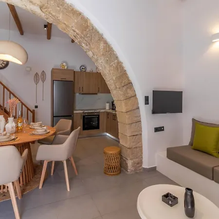Antonis Traditional House アファンドウ