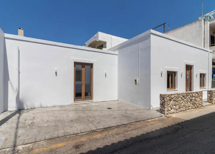 Antonis Traditional House *