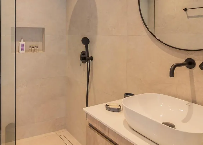 Antonis Traditional House