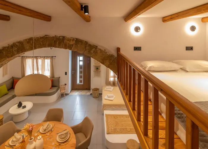 Antonis Traditional House *