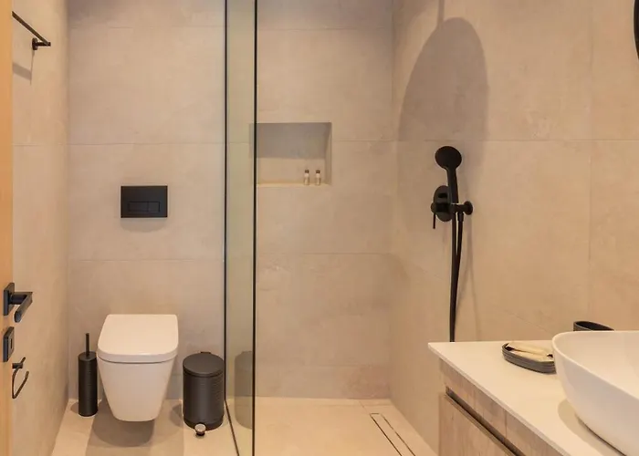 Antonis Traditional House