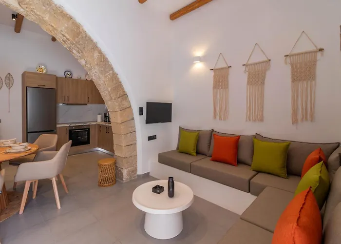 Antonis Traditional House *