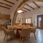 Antonis Traditional House *